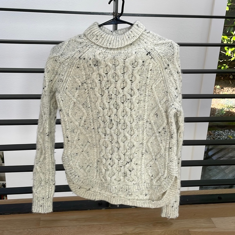 Madewell XS cream colored turtleneck sweater